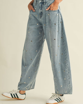 Jeans Wide Leg con Tachuelas – Statement Denim