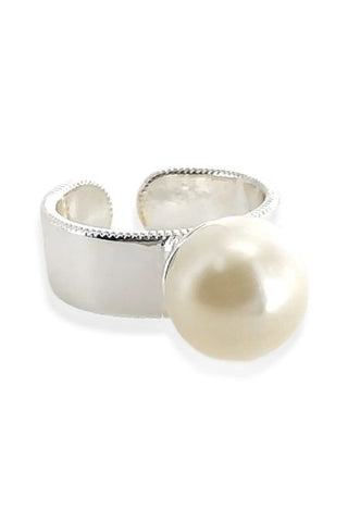 Nácar Anillo con Perla Clásica